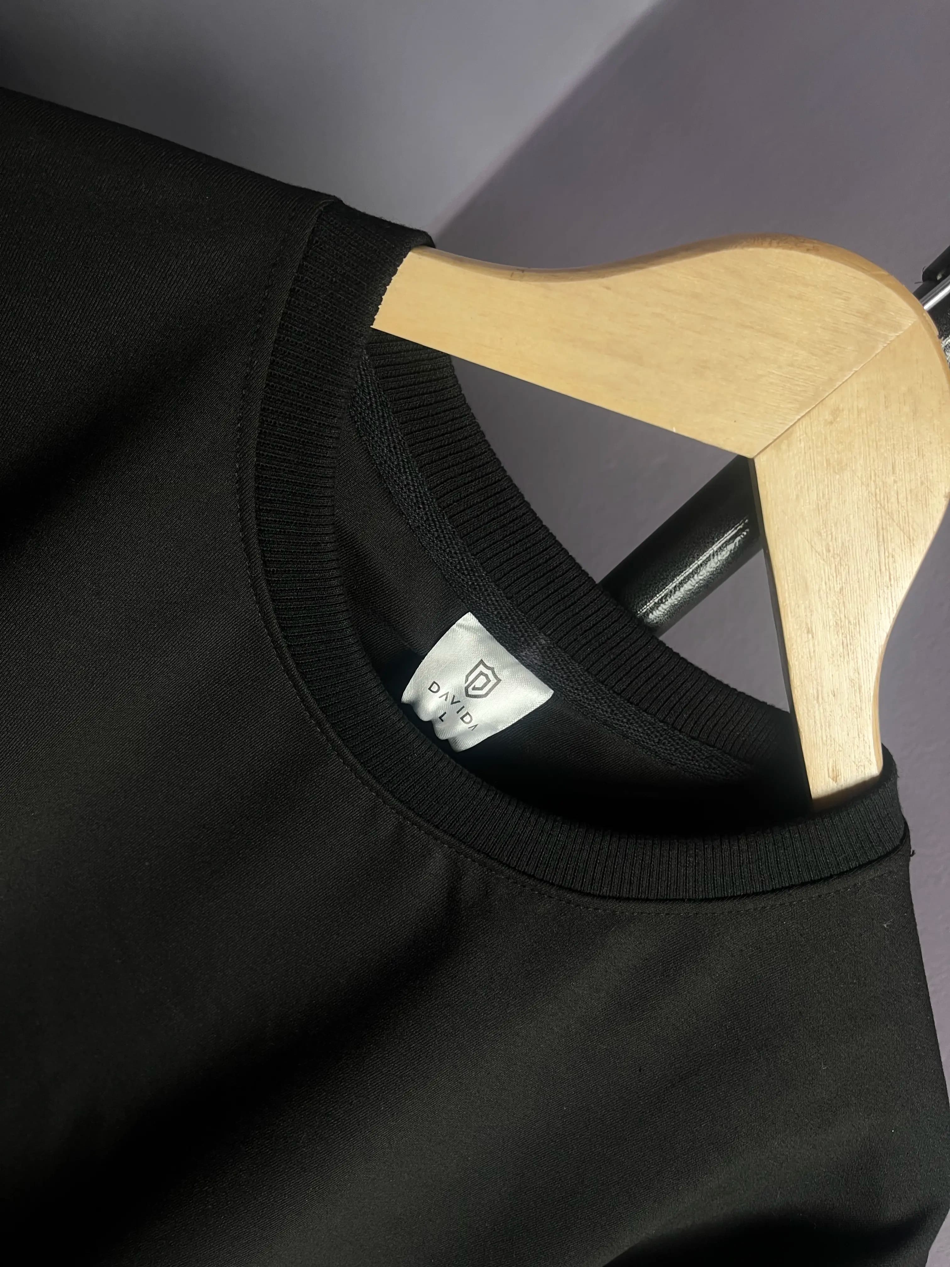 Men's Premium Drop Shoulder T-Shirt (Black)